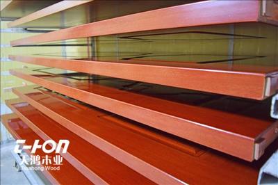 天鴻木門 市場競爭激烈萬分，經(jīng)銷商主動出擊方能贏得先機(jī)